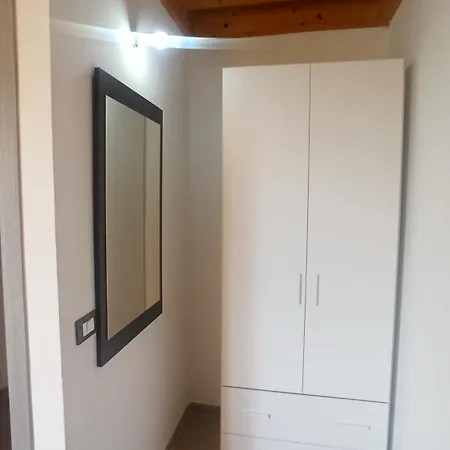 La Tana Della Volpe Apartment *